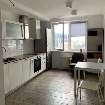 Продам однокімнатну  Смілянська 15 Соломʼянський рай. ЖК Київміськбуд