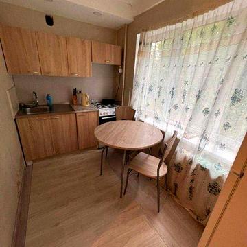 Класна 2х кімнатная Нивки Виговського(Гречка) 2 поверх!