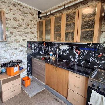 Простора 3к середній поверх. Оформлення мінімальне! 43288