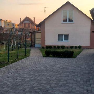 м.Академмістечко! Козацька Рада ресторан Оренда частини будинку 2-кімн