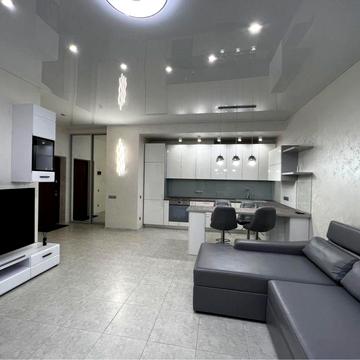 Сдам 3х комнатную квартиру в центре