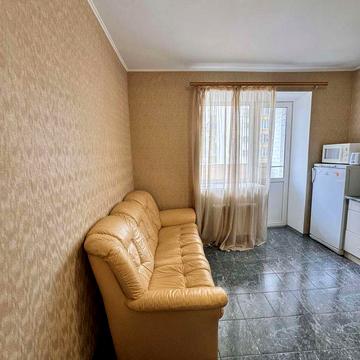 Вільна 1 к квартира -Будівельників 14!