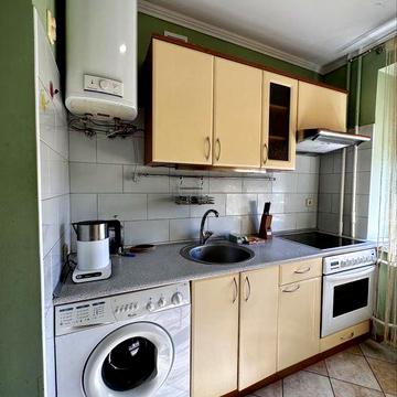 Вільна 3 к кв у Львові , бічна Чорновола , вул Окуневського , ліжко