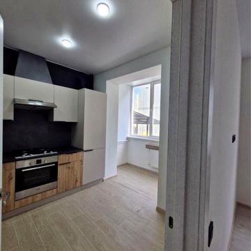 Однокімнатна квартира з ремонтом