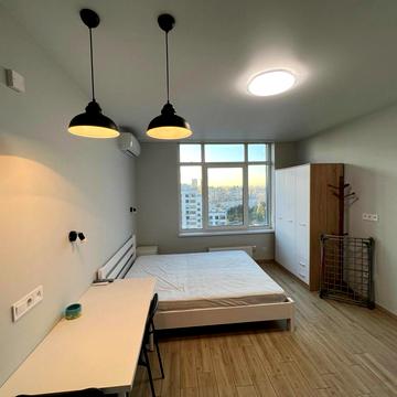 Євгена Сверстюка вул. (Марини Раскової), 6