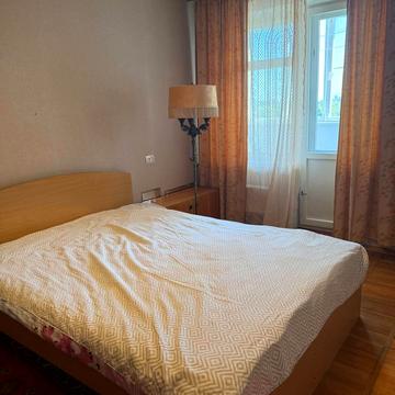 Святошинська вул., 6