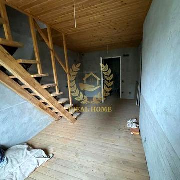 Продам 2х рівневу квартиру