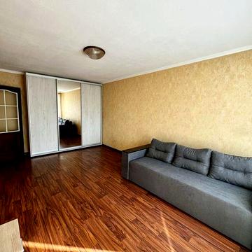 Здам 1 кім квартиру  на пр.Богдана Хмельницького