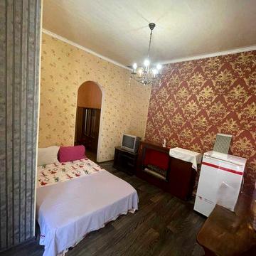 Самостоятельная двухкомнатная квартира с ремонтом и АГВ/Преображенская