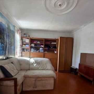 Продам частину будинку по вул. Стрітенська