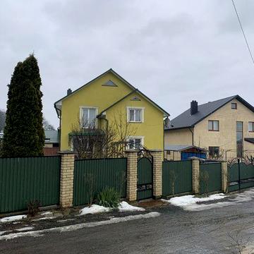 Підкресли свій статус - купи будинок в місті!