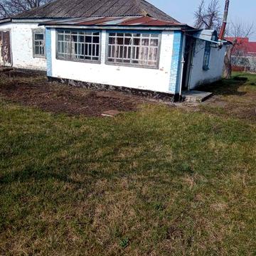 Продається пів будинку