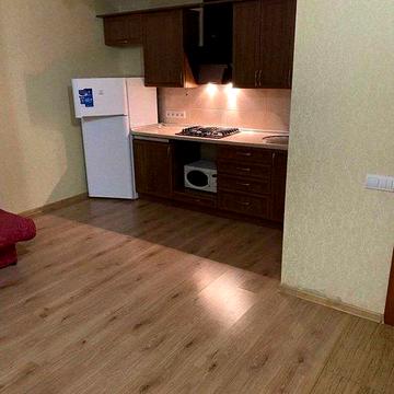 Продаж частини будинку з ремонтом в місті.