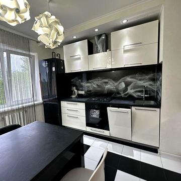 Оренда 3 кімнатної квартири Соборний район