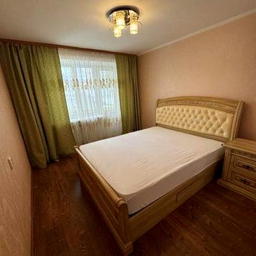 3к квартира по проспекту Юнності,АГВ