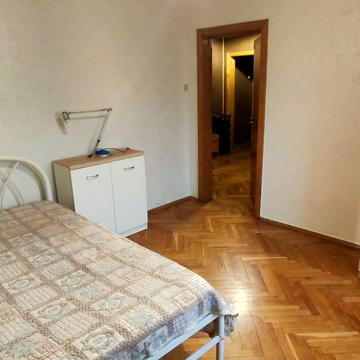 Йорданська вул. (Лайоша Гавро), 9-Д