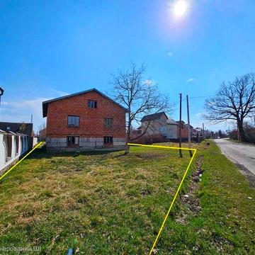Продається добротний цегляний будинок, розташований на околиці м.Стрий