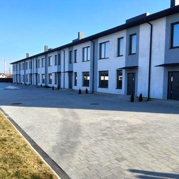 Продаж таунхаус Рованці новобудова 700 дол за м кв.