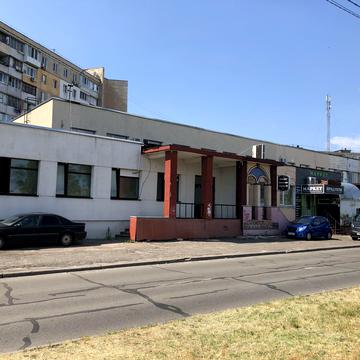 Прирічна вул., 21а