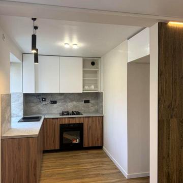 Продається 2-к.  квартира по вулиці Української Перемоги (Сахарова)