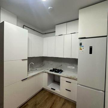 Продається однокімнатна квартира великоі площі ЖК Еко- Парк