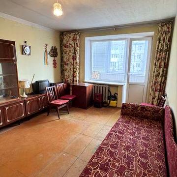 Продам 1 кімнатну чешку у районі трц Глобал