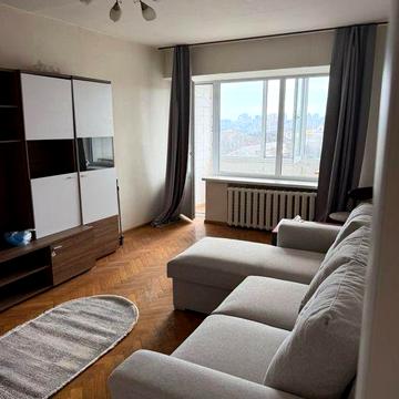 1-кім Гарета Джонса 1 Зоологічна/Дегтярівська метро Лукьянівка