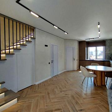 Продаж 2-поверхового Таунхауса