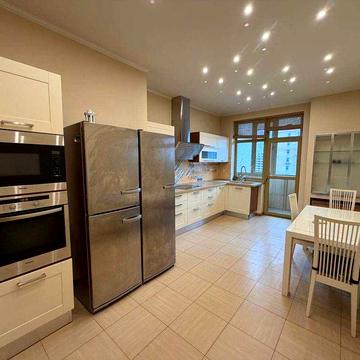 Оренда 3к окремі кімнати м Печерська ГАЗ вул Коновальця 32 Б!