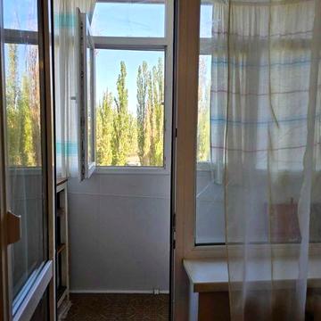 Довготривала оренда 2к квартири на вул. Озерна -7500 грн