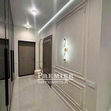 1 комнатная квартира 44 м2  с  Дорогим  Дизайнерским Ремонтом   ЖК 66 Жемчужина ЖК Жемчужина