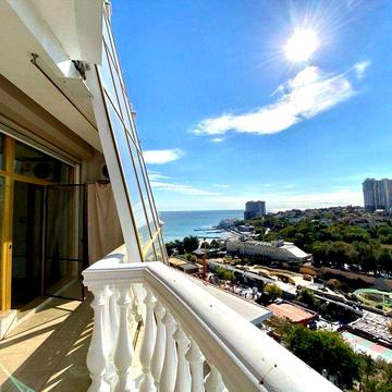 Продам квартиру біля моря з великою терасою!Аркадія,Гагарінське плато