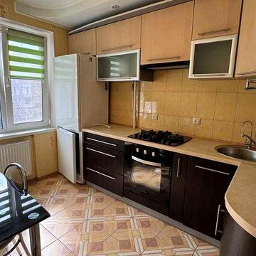 Оренда 3 кімнатної в Центрі міста