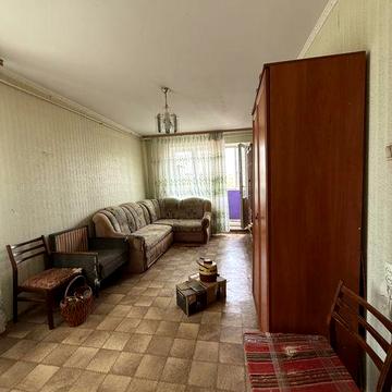 Продам 1 кімнатну квартиру на Жадова