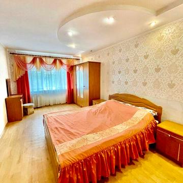 3-к-студіо"Нива" вул.Захисників України. Р-н Лукьяненк. Меблі.Техніка.