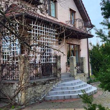 Отдельно стоящий дом по ул Леси Украинки