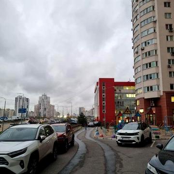 Квартира,  3 комнаты,  Мишуги , метро Позняки