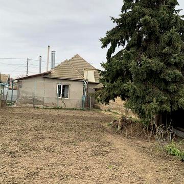 Продается дом, в хорошем районе города.