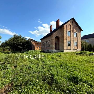 Центральна вул., 100