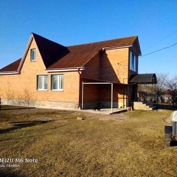 Продам будинок, присутній торг