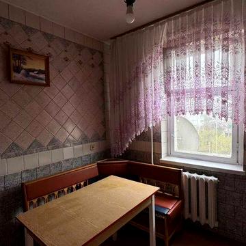 Продаю 2х к кв Херсонское Шоссе 6/9пан.