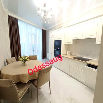 Сдам Светлую ,красивую 2-х ком квартиру в жк 25 Жемчужина 65м. 7 этаж.