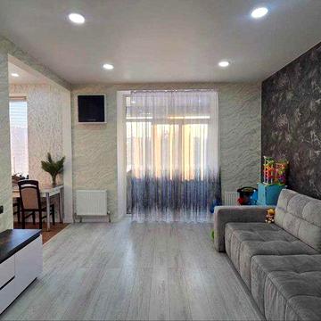 Афигенная СТАЛИНКА с ремонтом в центре, alm