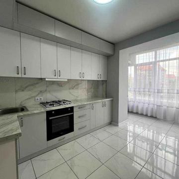 Оренда 1 кім біля ТЦ Велмарт, вул. Європейська площа буд. 3 (25)