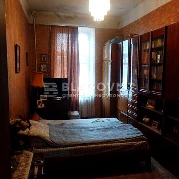 Продаж 2-кімн. квартири 51 м, під ремонт. Царський будинок по вул. Франка Хмельницького Центр.