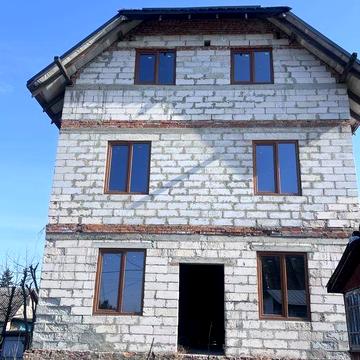Продам будинок в центрі міста