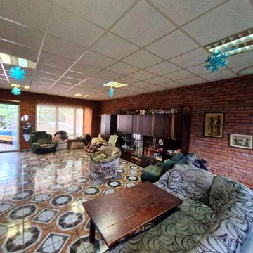 Продаж будинку на вул. Кавказька