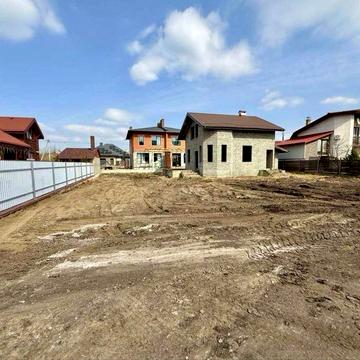 Продаж будинку в Брюховичах, поруч з сосновим лісом