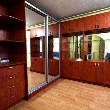 Продам однокомнатную квартиру в центре район парка