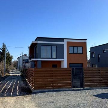 Власник продаж будинку Солонка, котедж,  178м  4 кімнати гараж  Зубра